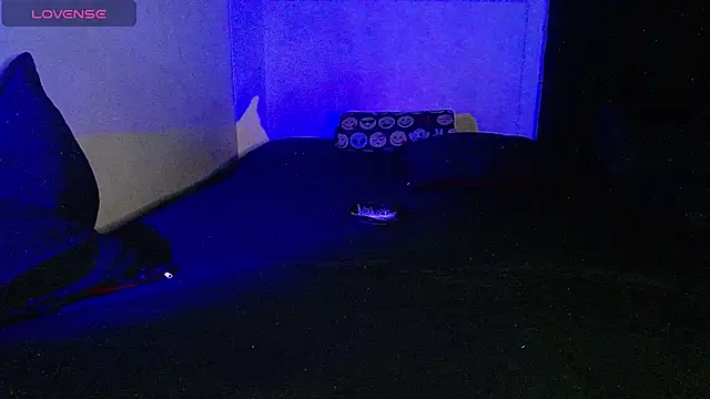 Karyblush25 élő XXX-chatje