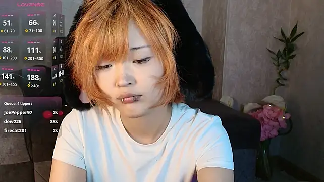 HiLotte Chat XXX in diretta