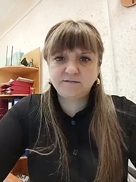 צ'אט XXX בשידור חי של Office_Albertina