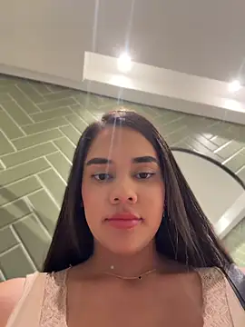 BellaLeclair_ Live XXX-chat