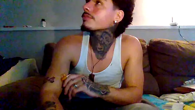PINCH3G's Live XXX Chat