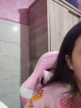 XXX chat uživo modela Beerrry
