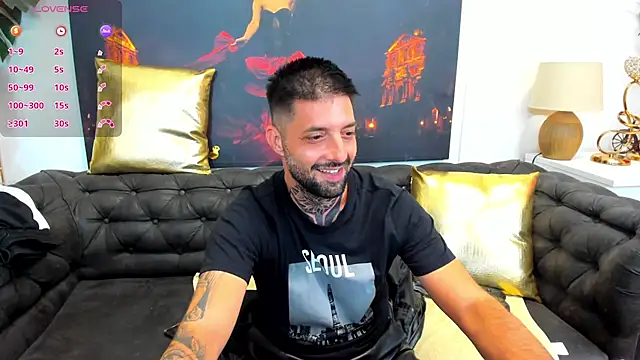 צ'אט XXX בשידור חי של TommyDum