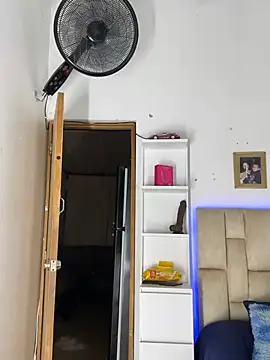 Chat XXX ao vivo de lyan_77