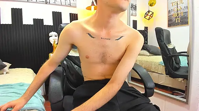 trevor_mobのライブXXXチャット