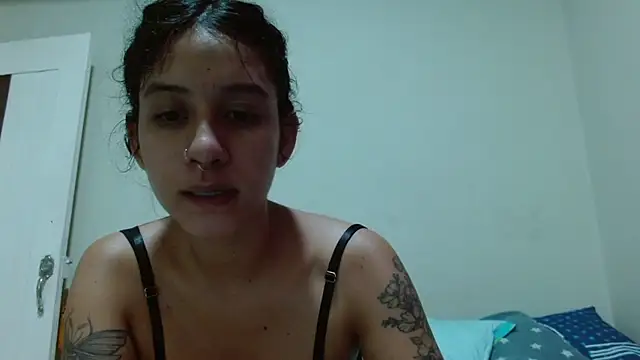 Chat XXX ao vivo de AlinaWoolf_