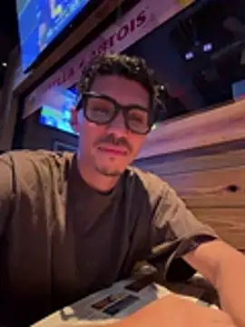 Živý XXX chat WavyAlloy30