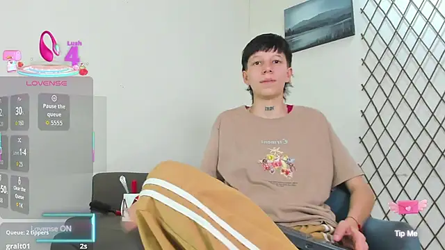 LiamBrown09 Adlı Modelin Canlı XXX Sohbeti