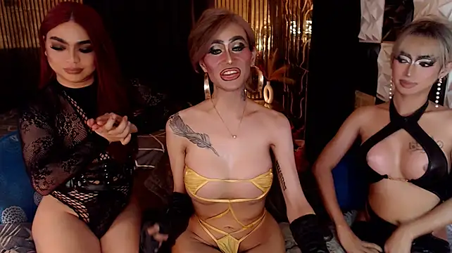 MonstrousCockDiva Adlı Modelin Canlı XXX Sohbeti