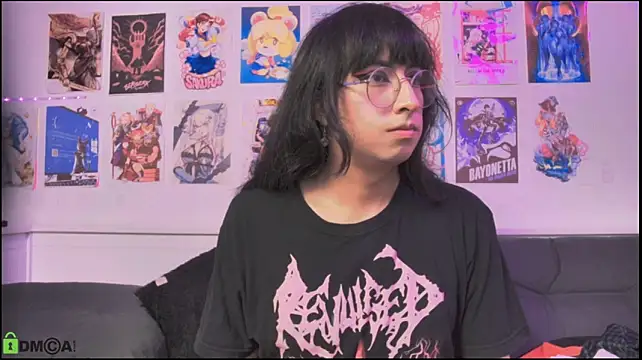 snowblack_ live XXX chat