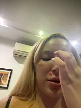 Juuhschmitt Adlı Modelin Canlı XXX Sohbeti