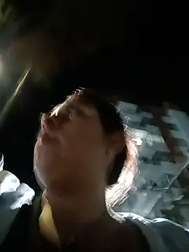 Iam_Issaa_のライブXXXチャット
