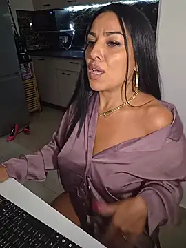 hot-babygirl's Live Chat Room