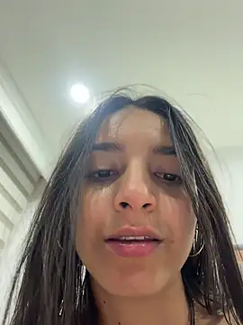 צ'אט XXX בשידור חי של violeta365