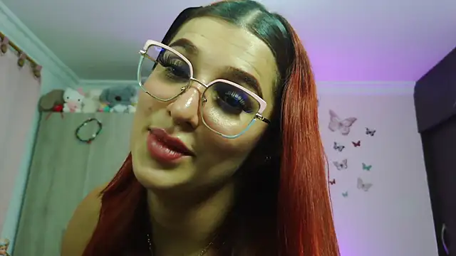 caroline_jonson Adlı Modelin Canlı XXX Sohbeti
