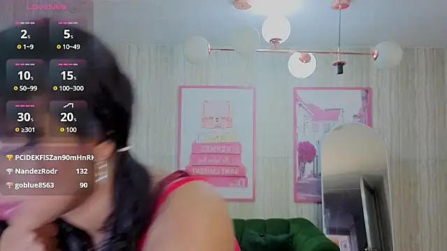 Chatroom XXX en direct de aria_montes_t