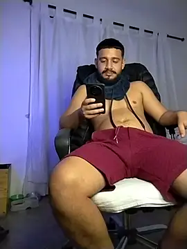 Chatroom XXX en direct de BadboyX333