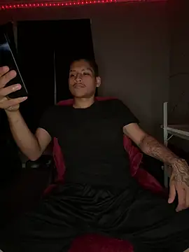 iktzx Chat XXX in diretta