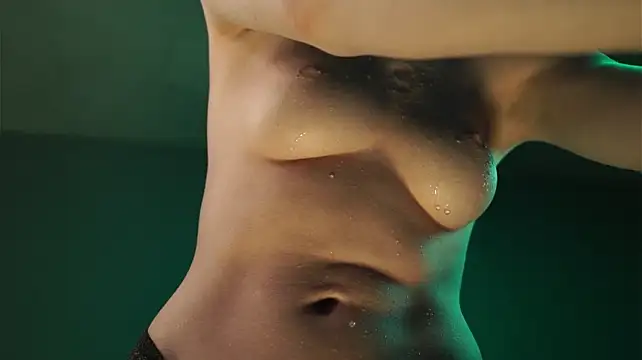 ginger_hugs live XXX chat