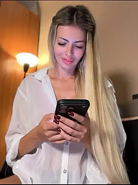 LaraAmosX live XXX chat