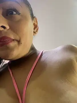 sofia_xxx02's Live Chat Room