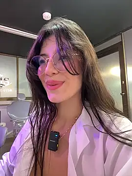 iris_cuteface Chat XXX in diretta