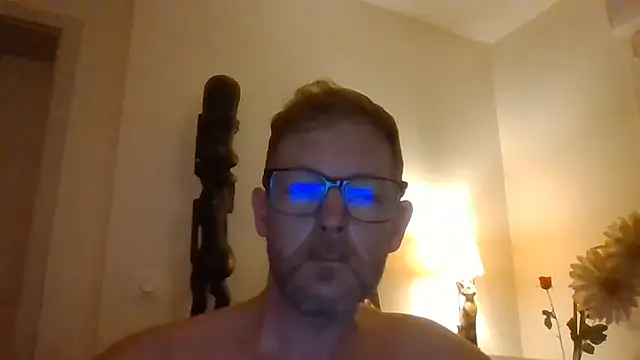fred1984- live XXX chat