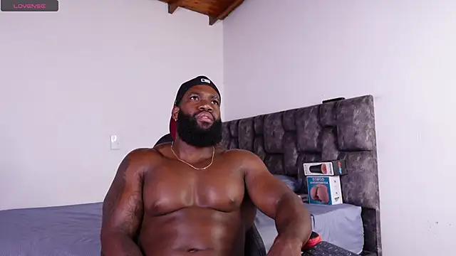 Chat +18 de james_musclebbc ao vivo
