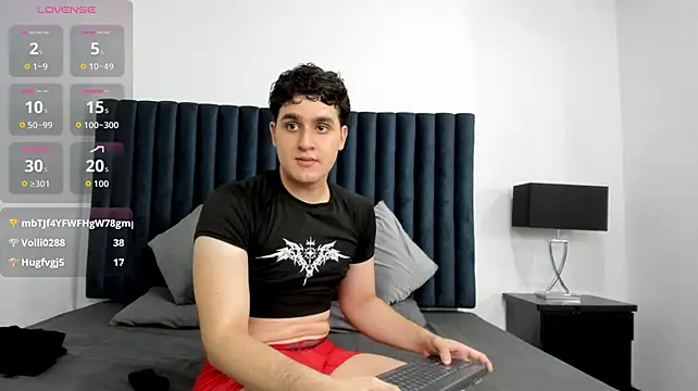 Chat XXX en directo de Sam_Roos