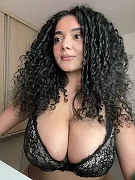 Curlyierr Live XXX-Chat