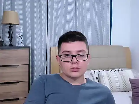 BlackFoXXX69's Live XXX Chat
