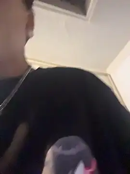 ian_mathias_'s Live XXX Chat