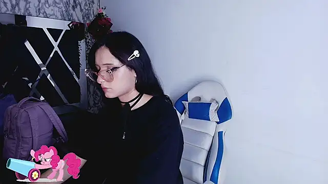 la_bommbastic Adlı Modelin Canlı XXX Sohbeti