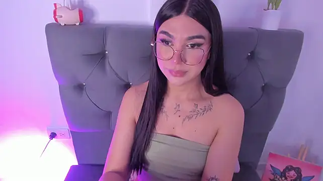 RoseCassie XXX чат на живо