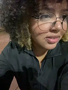 99_Lilith live XXX chat