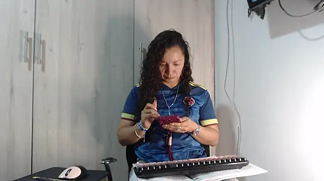 khawit_1's Live XXX Chat
