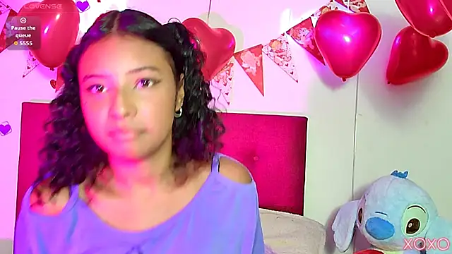 Ellie_Cute7's Live XXX Chat