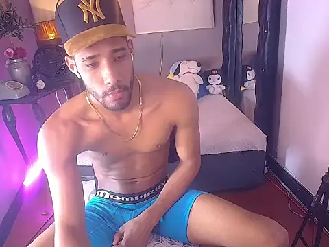 Ehkay_'s Live XXX Chat