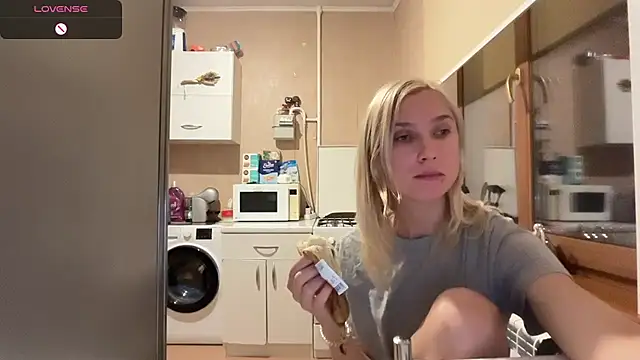 Онлайн чат XXX AngelJeni