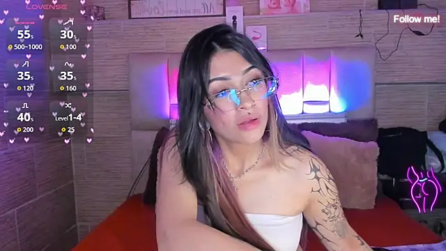 Czat XXX na żywo – mia_devine_