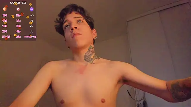Michael_v77 Adlı Modelin Canlı XXX Sohbeti
