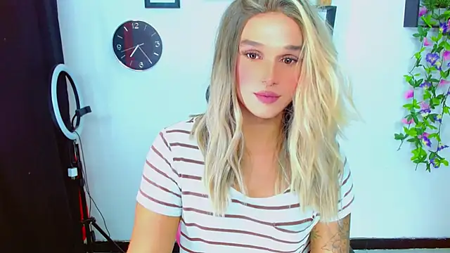 TaylorMon's Live XXX Chat