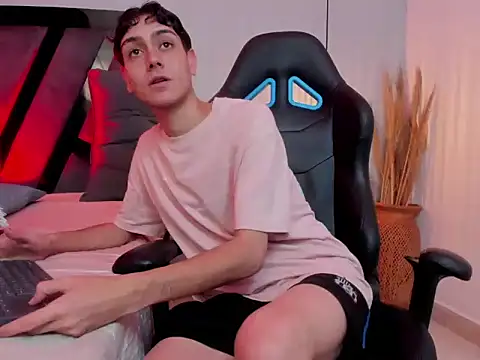 Sam_Restwod's Live XXX Chat