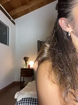 RouseColins Adlı Modelin Canlı XXX Sohbeti