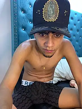 Alexxx_B2026 élő XXX-chatje