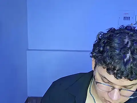 LiamRoi Webcam-Show