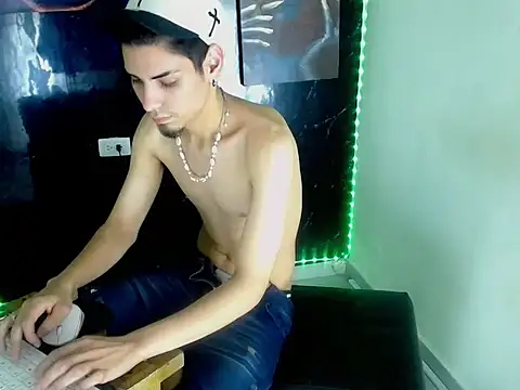 Chat +18 de JaxM_ ao vivo