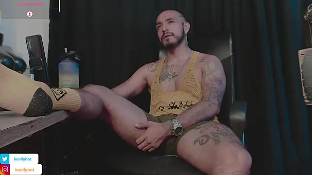 KenllyH's Live XXX Chat