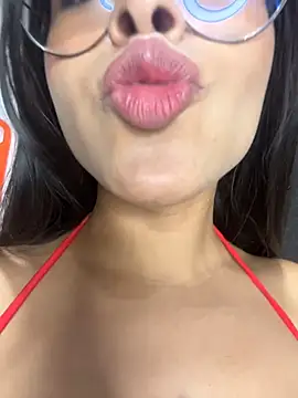 HappyKittyXXX: онлайн-секс-чат