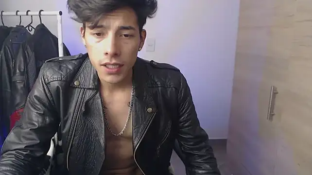 XXX chat uživo modela chomelo6